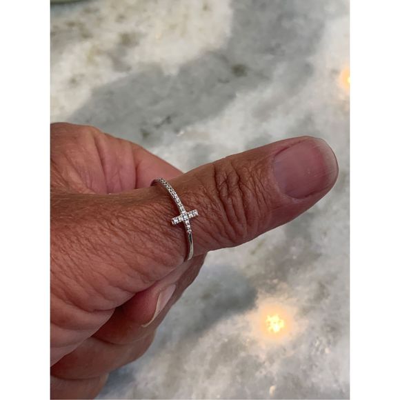 .925 9” Ring with Crystal Cross #SterlingSilver - Picture 4 of 5